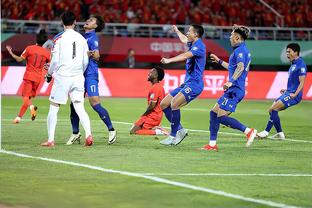 媒体人谈世预赛：国足双杀新加坡与拿4分差别不大，踢泰国最重要